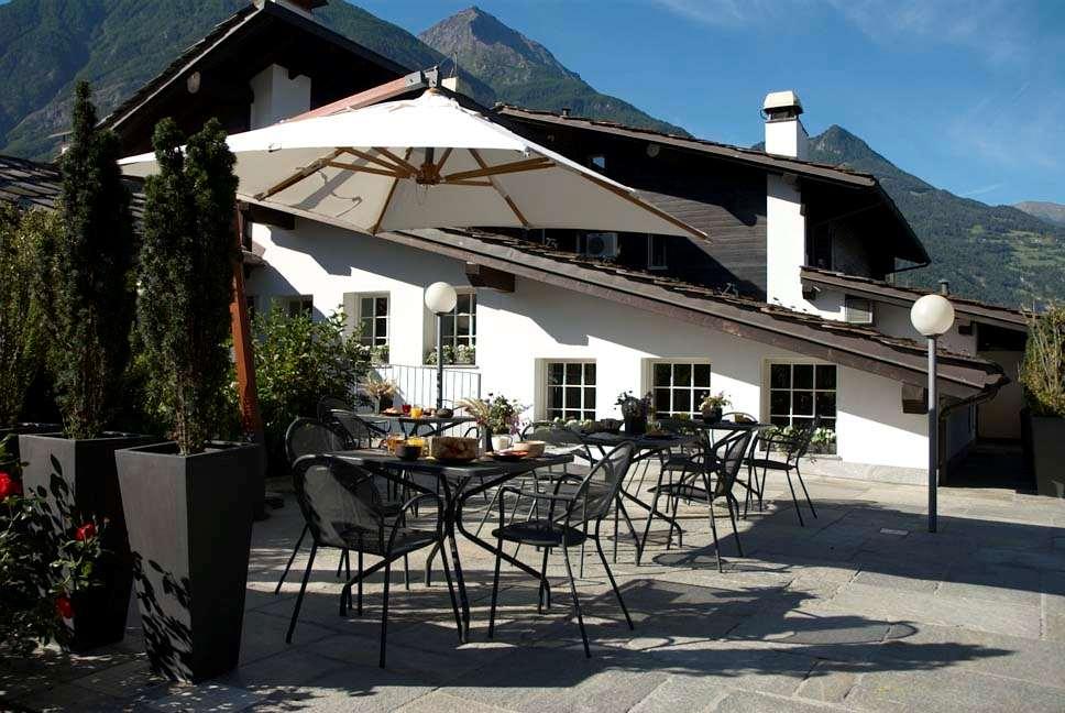 Hotel Village